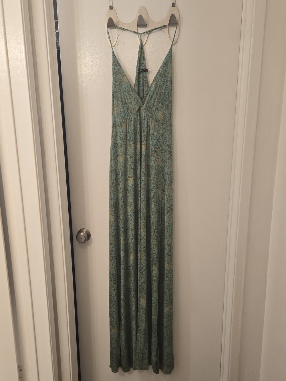 Sleeveless Teal Paisley Maxi Dress with V-Neck